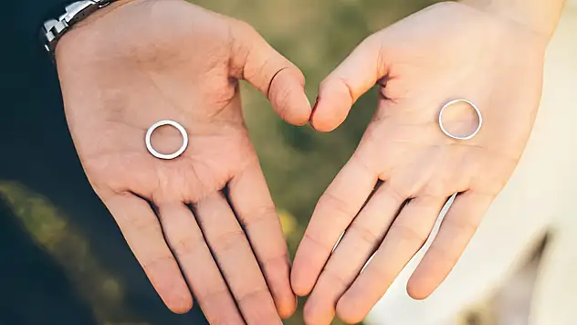 Nafakada yeni dönem: 6 aylık evliliğe 5 yıl ödeme geliyor!