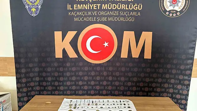 157 parça tarihi eser ele geçirildi