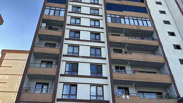 5. kattan düşen 2 yaşındaki çocuk hayatını kaybetti