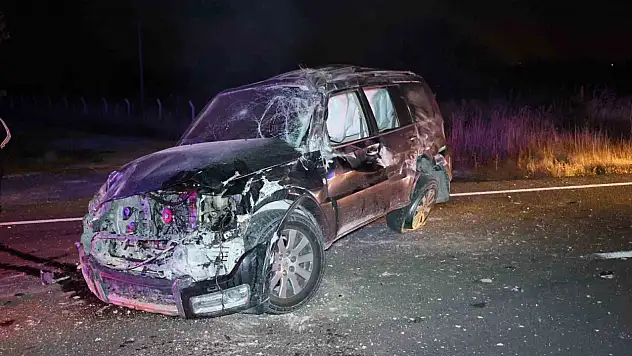 Nevşehir'de izinsiz kullandığı araçla kaza yaptı: 2 yaralı