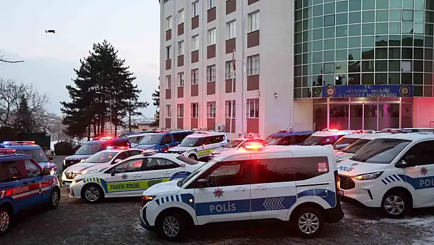 Komşu ilde emniyet ve jandarmaya 184 yeni araç