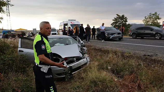 Nevşehir-Kayseri yolunda feci kaza! Otomobil şarampole savruldu: 6 yaralı
