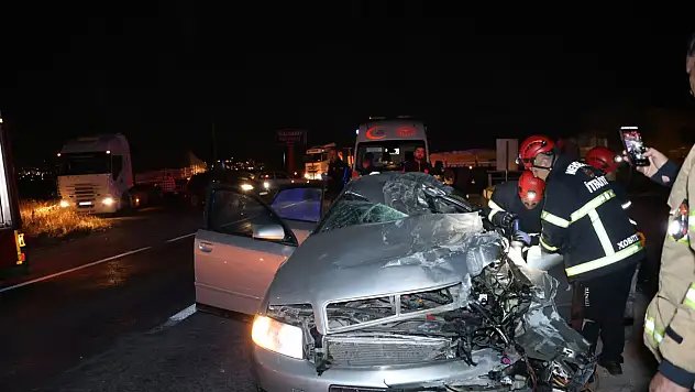 Nevşehir'de tır ile otomobil çarpıştı: 2 kişi hayatını kaybetti