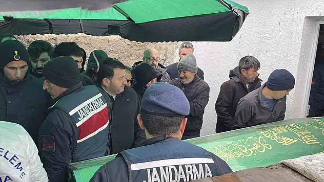 Nevşehir'de anne ve bebeğinin cenazeleri aynı tabuta konuldu