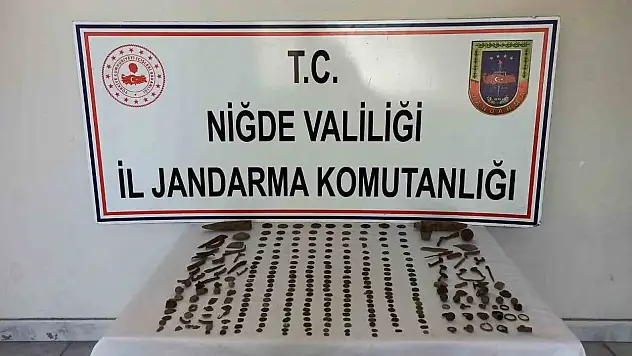 Niğde'de operasyon: 290 tarihi eser ele geçirildi