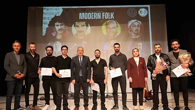 'Modern Folk Konseri' sanatseverlerle buluştu
