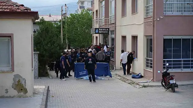 Niğde'de 10. kattan düşen genç hayatını kaybetti