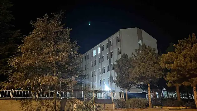 Sipariş ettikleri pastayı yedikten sonra 6 öğrenci hastanelik oldu!