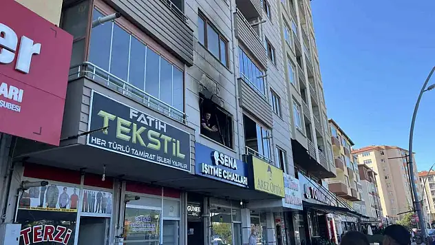 Niğde'de korkutan apartman yangını