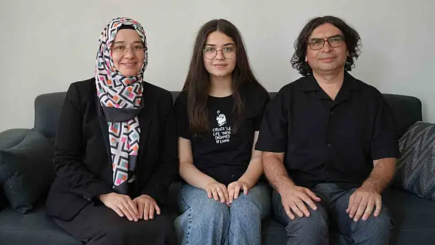 Aynı evden ikinci LGS Türkiye birincisi! Başarı hikâyesi dikkat çekti