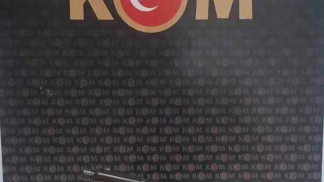 Niğde polisi göz açtırmadı: Sahte alkol ve tabanca ele geçirildi