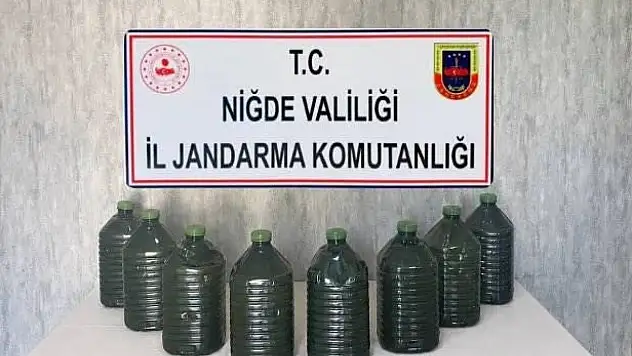 Kaçak içki operasyonunda 40 litre etil alkol ele geçirildi