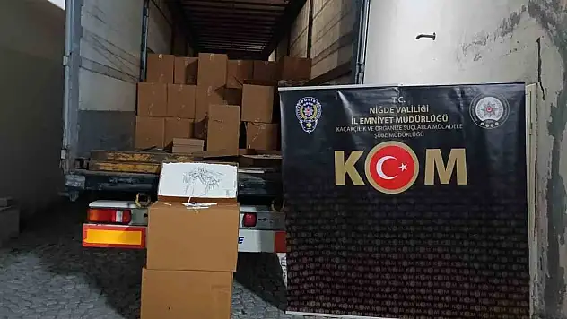 Kaçak tütün operasyonu: 1 milyon makaron ele geçirildi