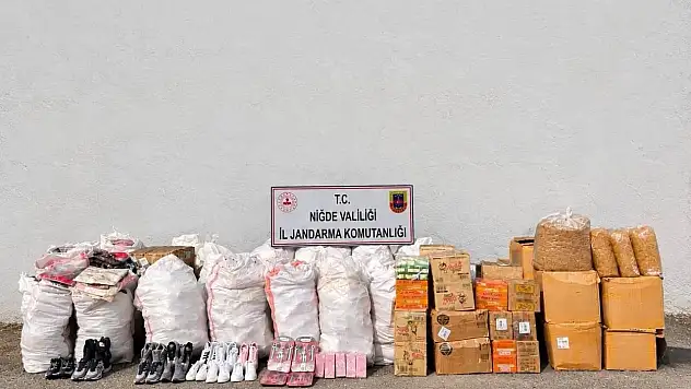 Niğde'de kargo aracından çıkanlar şaşırttı!