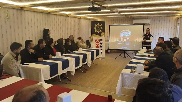 Niğde'de narkotik ekipleri yüzlerce kişiye bilinçlendirdi!