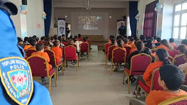 Öğrencilere 'güvenlik ve akran zorbalığı' eğitimi