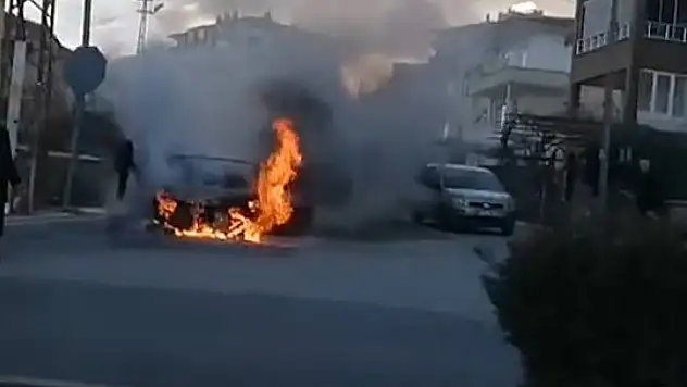 Park halinde birden alev aldı
