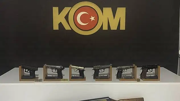 Niğde'de ruhsatsız silah operasyonu! 8 gözaltı