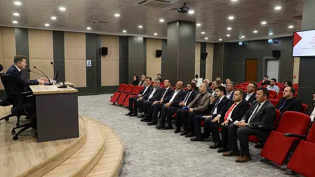 Niğde'de sanayilik patates üretimi masaya yatırıldı