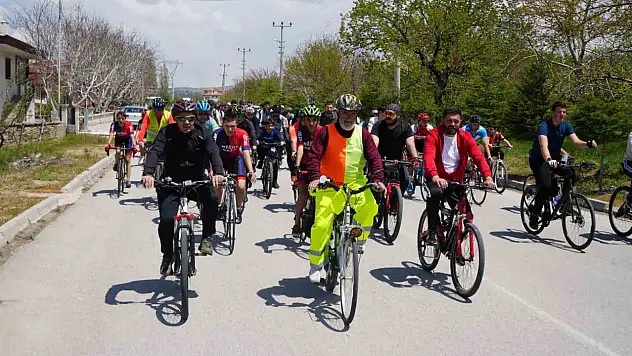 Kayseri ve Adana'dan da katılım oldu: Bisiklet rotası ilgi gördü