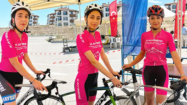 Nurullah-Pakize Narin Anadolu Lisesi'nden yeni Türkiye derecesi