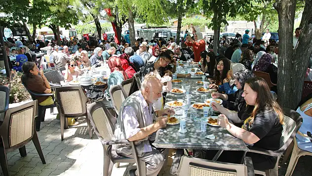 Obruk mahallesinde Pilav Şenliği!