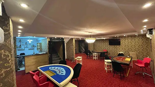 Okul bitişiğinde kumarhane açtılar - 5 tutuklama!