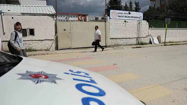 Okul çevresinde silah sesleri!