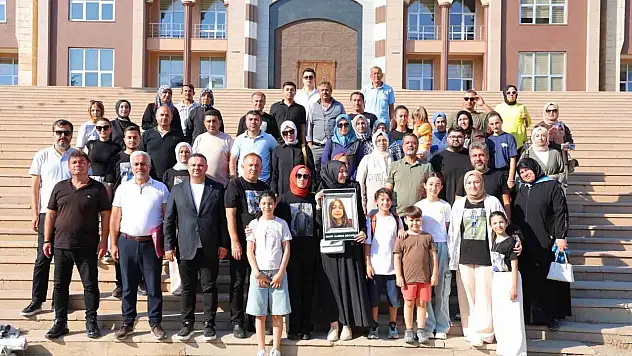 Okul katliamında ölenlerin aileleri yeniden tutuklama talebinden memnun