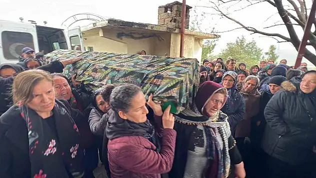 Katledilen 2 çocuk annesi genç kadın son yolculuğuna uğurlandı!