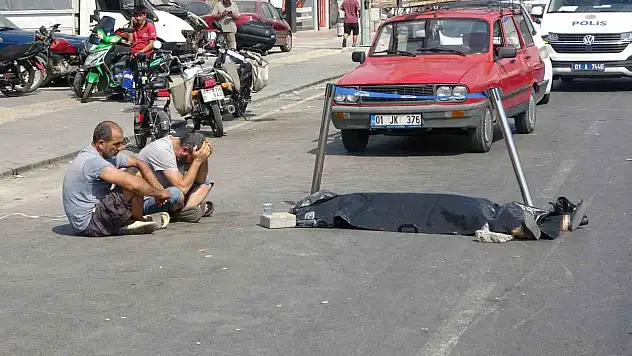 Vefat Eden Kişinin Başından Ayrılamadı