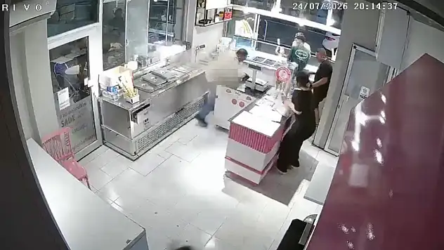 Adana'daki cinayetin görüntüleri ortaya çıktı! Önce el salladı, sonra kurşun yağdırdı