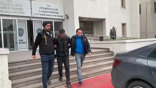Önce doktoru, sonra da birbirlerini dolandırdılar