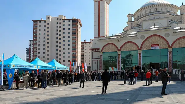 Ormancılık Haftası coşkusu Kayseri'de hissedildi: Kaç bin fidan ücretsiz dağıtıldı?