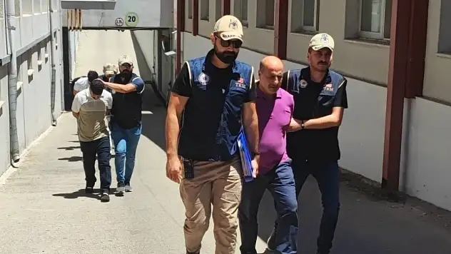 Ormanları yakan ve finanse eden 3 şüpheli tutuklandı