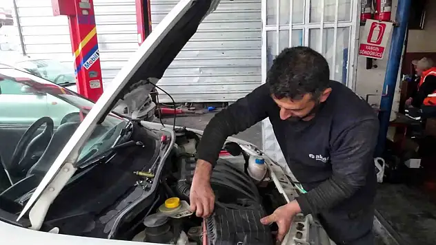 Oto bakım ustasından uyarı - 'Bakımları mutlaka yaptırın'