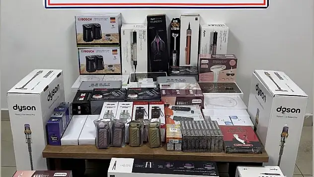 Niğde'de yol kontrolü sırasında gümrük kaçağı ürünlere el konuldu