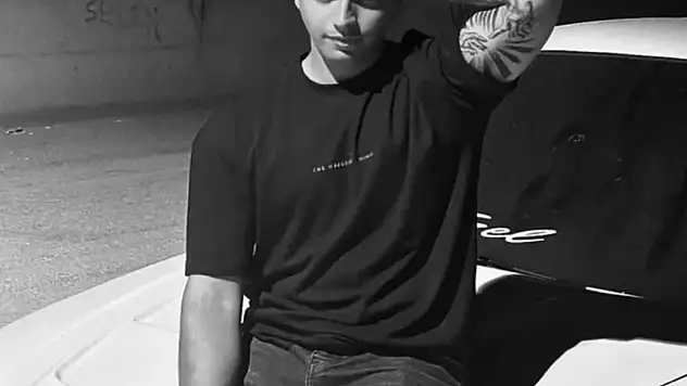 Adana'da feci kaza: 21 yaşındaki sürücü hayatını kaybetti