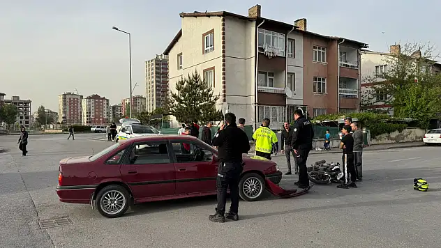 Otomobil ile motosiklet çarpıştı: 1 Yaralı