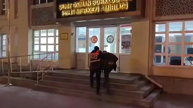 Kayseri'de otomobilin lastiğini kesen şahıs yakalandı!