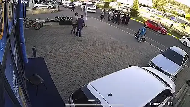 Yaya geçidinde kaza: 77 yaşındaki adam ağır yaralandı