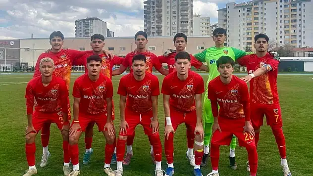 PAF Liginde Kayserispor: 2 - Fenerbahçe: 0!