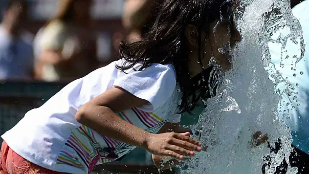 Pastırma sıcakları Adana'yı kavurdu