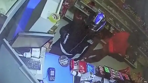 Petrol İstasyonunda Silahlı Soygun!