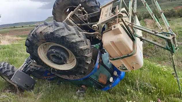 Pınarbaşı ilçesinde traktör devrildi!