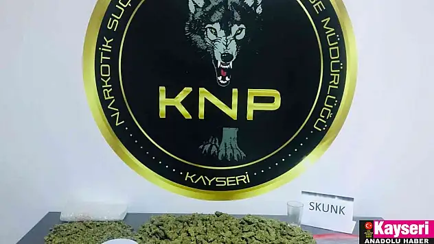 Uyuşturucu taciri kovalamaca sonucu yakalandı