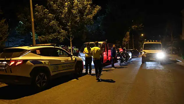 Polisin 'dur' ihtarına uymayan sürücü önce aracıyla, sonra yaya olarak kaçtı!