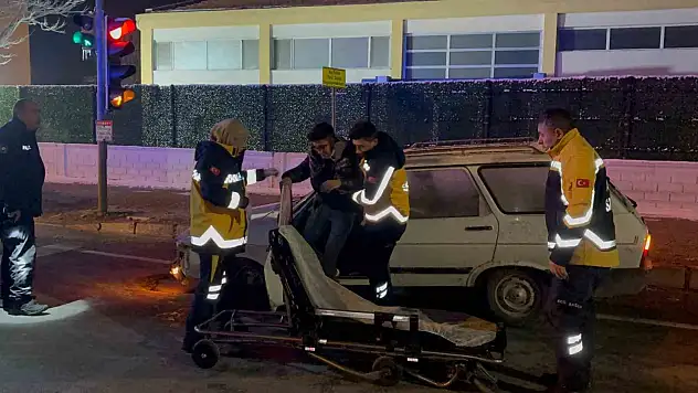 Erkilet Bulvarı'nda hareketli saatler: Sürücü direksiyon hakimiyetini kaybetti!