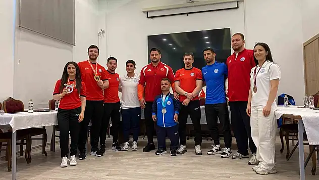 Rıza Kayaalp: 'Aktif güreş yapmayan rekoru kırmaya daha yakın'