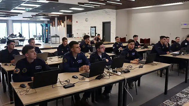 Romanyalı askeri öğrenciler Kayseri'de! İHA eğitimi için geldiler